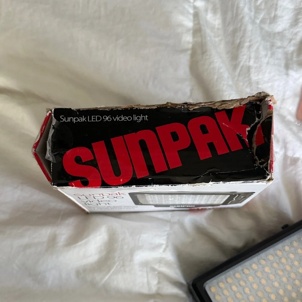 Sunpak Black LED Camera Video Light with Diffuser Filter